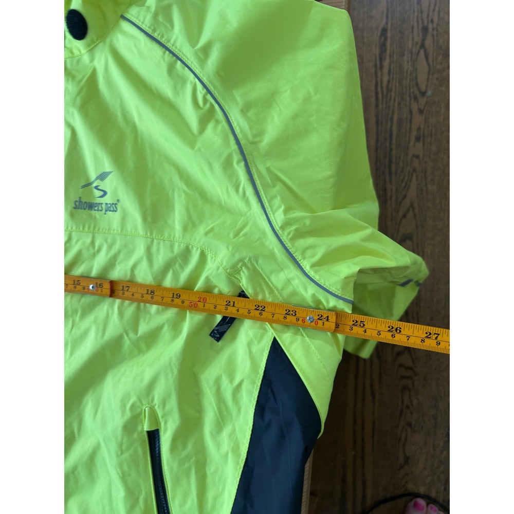 Showers Pass Mens Large Neon Yellow Reflective Cycling Rain Jacket Windbreaker - Picture 8 of 9